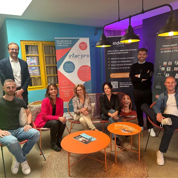 Photo de groupe avec Amaury Sorin, Graziella Vuillemin, Christine Darrouzés, Jérémie Roboh, Adrien Meyer et Maxime Houver