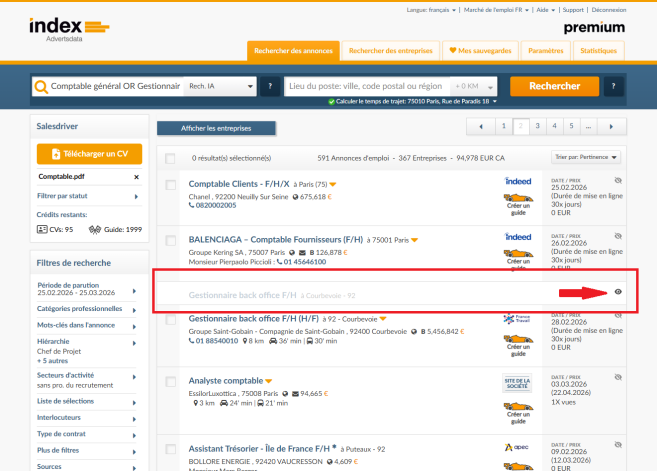 Screenshot von französischer Advertsdata-Oberfläche mit Umrahmung einer ausgeblendeten Anzeige und Pfeil auf Augen-Symbol